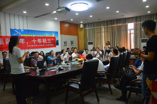 韩国漫画
风采.jpg