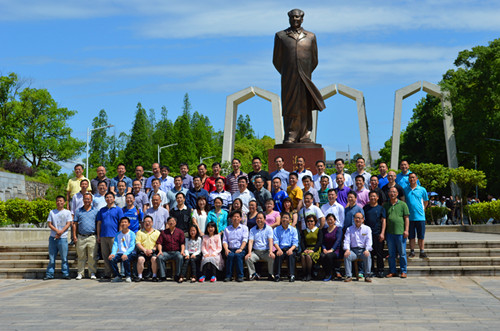 韩国漫画
风采.jpg